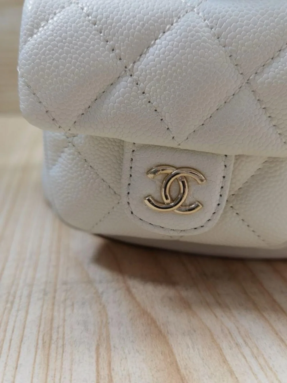 White Quilted Women’s Shoulder Bag with Gold Hardware